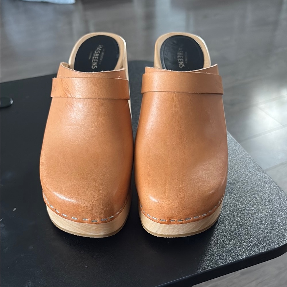 Tan Leather Clogs